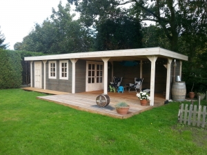 Tuinhuizen en overkappingen met een strakkere afwerking,Easy Flex staanders met sleuven..